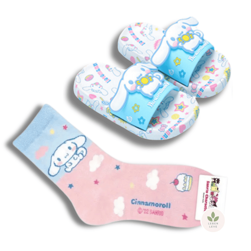 Chinelo Confort Hello Kitty + Brinde Par de Meias Hello Kitty